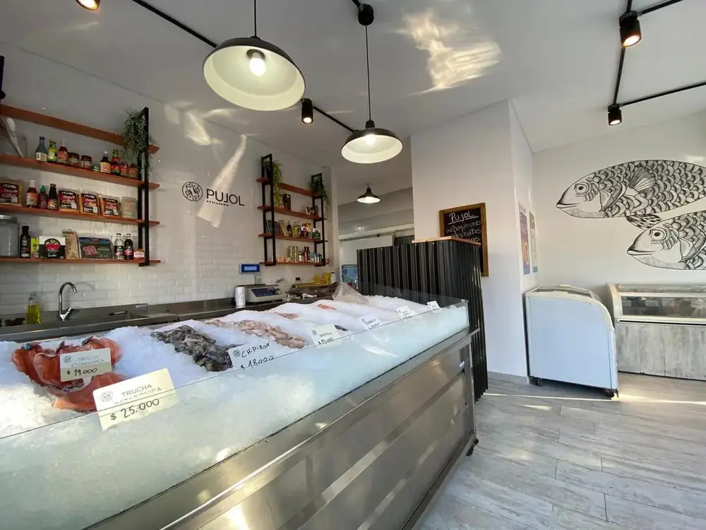 Pujol Pescadería - Interior